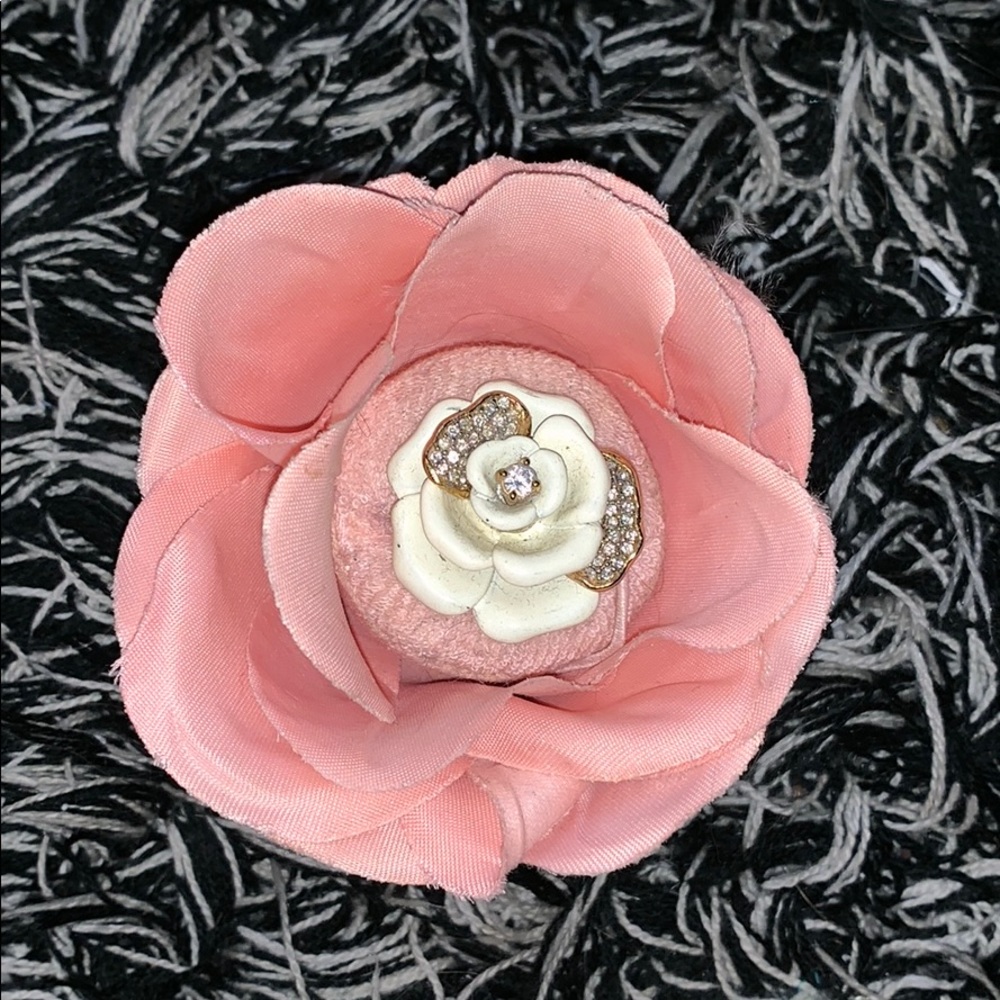 JUICY couture flower ring